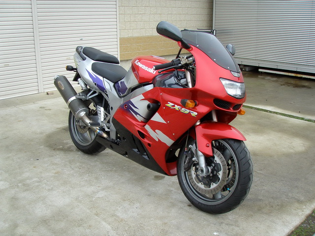 Купить мотоцикл Kawasaki ZX-9R: японский мотоцикл Kawasaki ZX-9R в